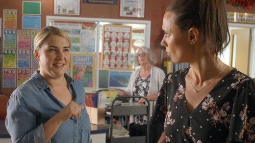 Mean Mums Season 1 Episode 6 - The Fundraising Bake Sale