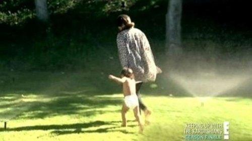 Keeping Up with the Kardashians Season 7 Episode 18 - Baby, Baby, Baby