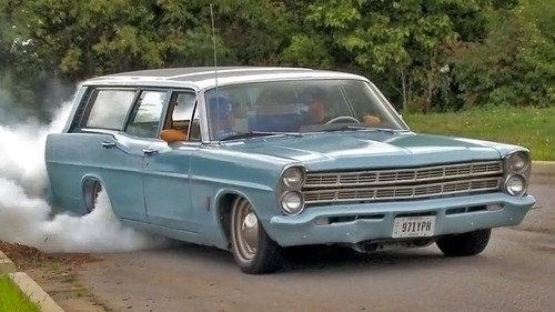 Roadkill Season 3 Episode 10 - U.S. Nationals to Drag Week: Adventure in a '67 Ford Wagon!