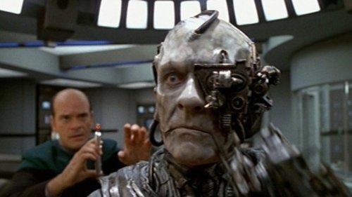 Star Trek: Voyager Season 3 Episode 17 - Unity