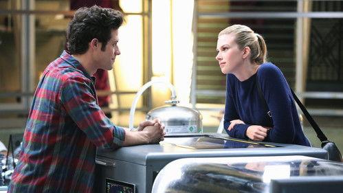 Stitchers Season 1 Episode 1 - A Stitch in Time