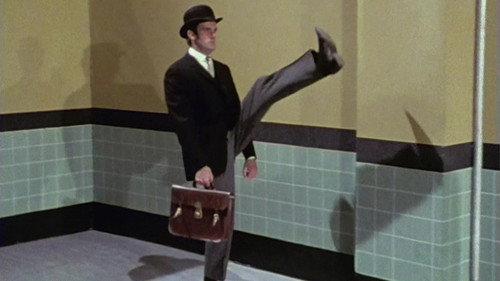 Monty Python's Flying Circus Season 2 Episode 1 - Face the Press