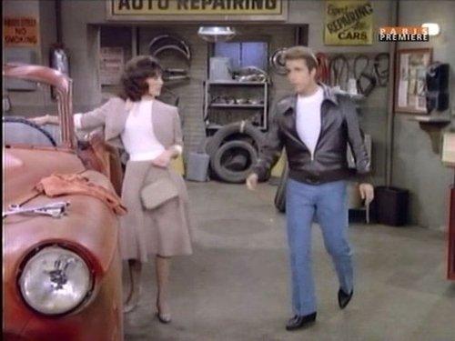 Happy Days Season 11 Episode 14 - The Spirit Is Willing