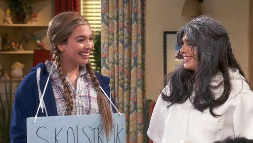 One Day at a Time Season 4 Episode 4 - One Halloween at a Time