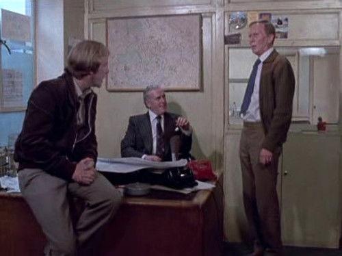 Minder Season 1 Episode 8 - Come in T-64, Your Time is Ticking Away