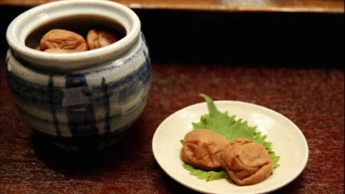 Midnight Diner: Tokyo Stories Season 1 Episode 6 - Umeboshi and Plum Wine