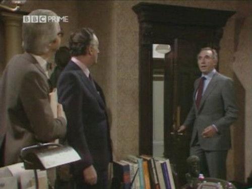 Yes Minister Season 3 Episode 3 - The Skeleton in the Cupboard