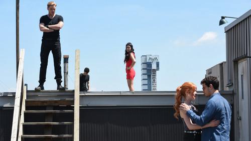 Shadowhunters Season 1 Episode 3 - Dead Man's Party