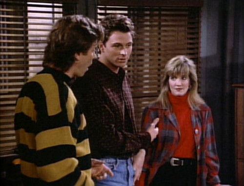 Wings Season 2 Episode 12 - Airport '90