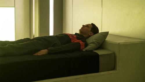 Dirk Gently's Holistic Detective Agency Season 2 Episode 1 - Space Rabbit