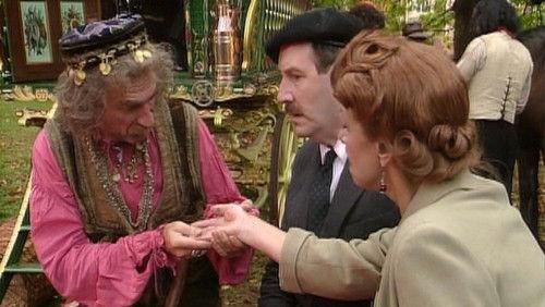 undefined Season 7 Episode 10 - René of the Gypsies