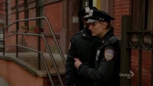 NYC 22 Season 1 Episode 3 - Thugs and Lovers