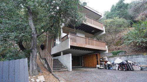 Flipping 101 With Tarek El Moussa Season 1 Episode 13 - Style vs. Substance