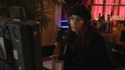 Famous in Love Season 2 Episode 7 - Guess Who's (Not) Coming to Sundance