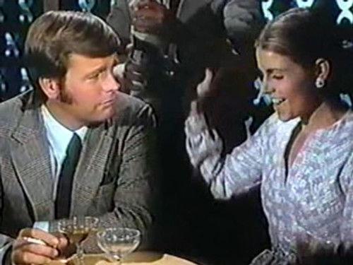 It Takes a Thief Season 3 Episode 8 - Payoff in the Piazza