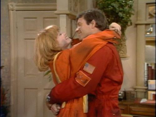 One Day at a Time Season 3 Episode 14 - The Race Driver (2)