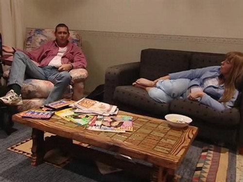 Kath & Kim Season 3 Episode 4 - Kicking Up a Stink