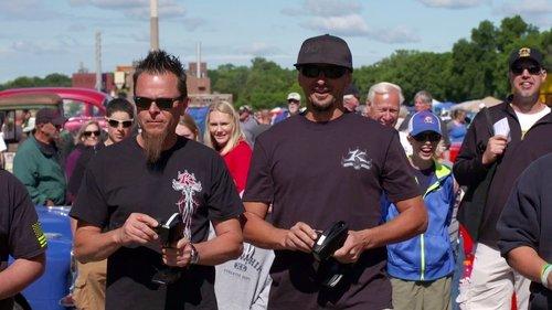 Bitchin' Rides Season 4 Episode 6 - Land of 10,000 Bitchin' Rides