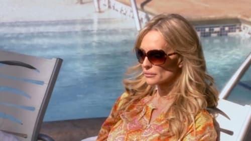 The Real Housewives of Beverly Hills Season 1 Episode 3 - Plenty of Baggage