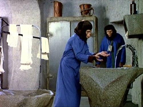 Planet of the Apes Season 1 Episode 7 - The Surgeon