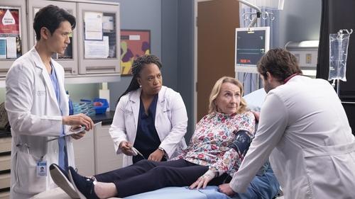 undefined Season 19 Episode 17 - Come Fly with Me