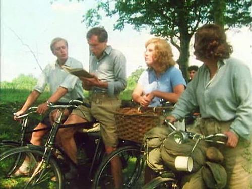 The Comic Strip Presents... Season 1 Episode 1 - Five Go Mad in Dorset