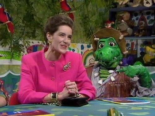 Drop the Dead Donkey Season 2 Episode 1 - The Gulf Report