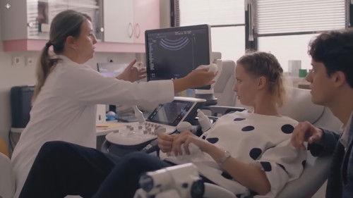 All My Brother's Girlfriends Season 3 Episode 4 - Bolečina, svetilna in ljubezen na kliniki