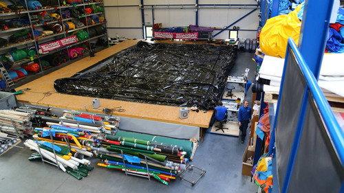 How Do They Do It? Season 13 Episode 4 - Cameras, Big Airbags, Jelly Beans