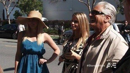 Storage Wars Season 4 Episode 16 - Barry's Angels