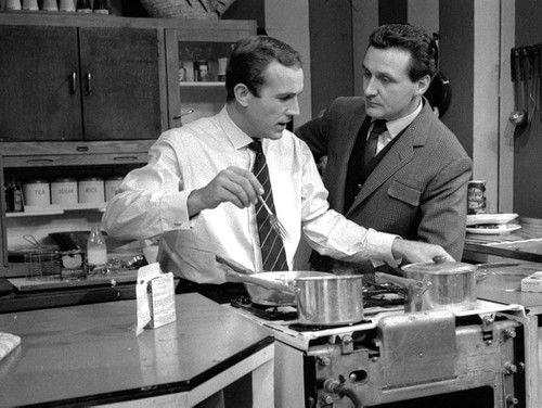 The Avengers Season 1 Episode 17 - Death on the Slipway