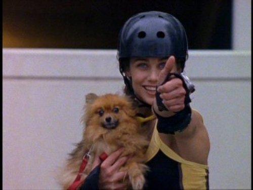 Power Rangers Season 8 Episode 4 - Riding the Edge