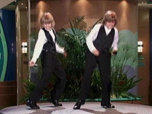 The Suite Life of Zack & Cody Season 3 Episode 21 - Let Us Entertain You
