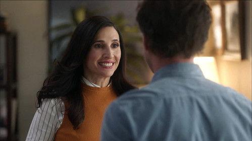 The Unicorn Season 2 Episode 9 - A Big Move