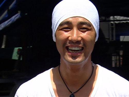 Infinite Challenge Season 1 Episode 17 - Briquette Removal Challenge