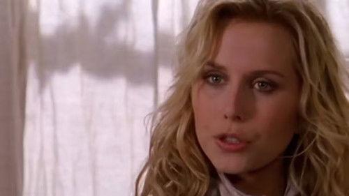 A doctor in the family Season 7 Episode 7 - New moon / The first time