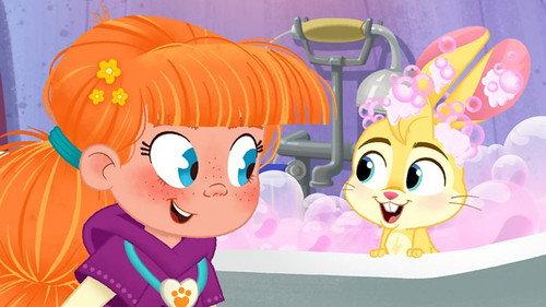 Vida the Vet Season 1 Episode 51 - Zigzag’s Skunk Spray