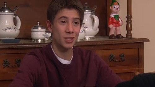 A doctor in the family Season 3 Episode 9 - Thirty for everyone... or almost / You'll give me a heart attack