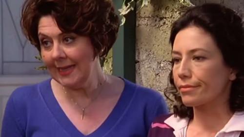 A doctor in the family Season 7 Episode 11 - Which side are you on? / What women really want