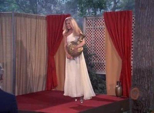 Bewitched Season 8 Episode 16 - Samantha is Earthbound