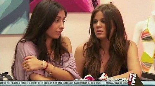 Kourtney and Khloé Take Miami Season 1 Episode 6 - All Men Are Dogs