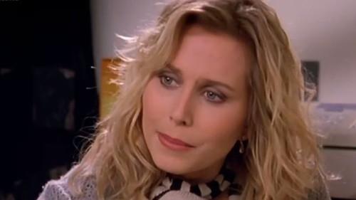 A doctor in the family Season 7 Episode 6 - The coldest night of the year / My Christmas is you