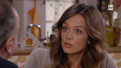 A doctor in the family Season 8 Episode 16 - Una giornata al mare