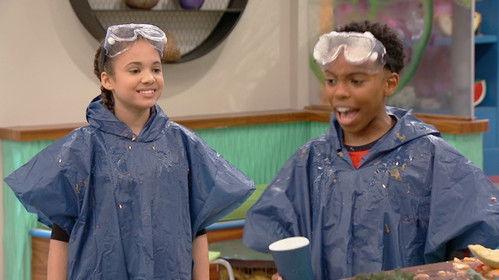 Cousins for Life Season 1 Episode 19 - Blending a Hand