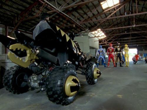 Power Rangers Season 12 Episode 16 - Burning at Both Ends