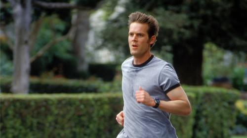 Six Feet Under Season 1 Episode 13 - Knock, Knock