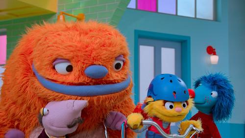 Helpsters Season 2 Episode 5 - Billy Bug / Cody Rides a Bike