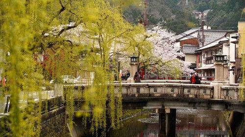 Seasoning the Seasons Season 4 Episode 18 - Kinosaki Onsen: A Town of Hot Springs