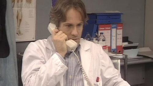 A doctor in the family Season 2 Episode 7 - Vade retro...