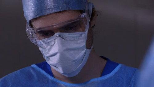 A doctor in the family Season 10 Episode 22 - Nastro rosa a Villa Aurora